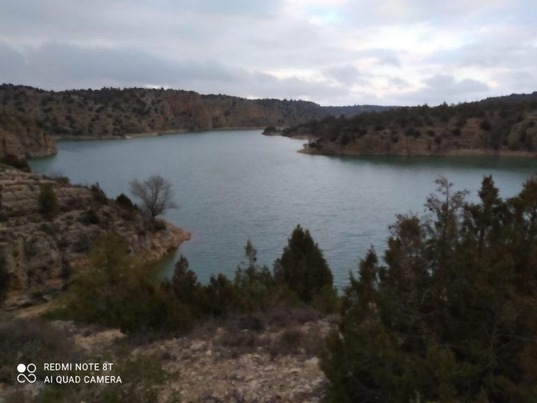 lago de teruel panoramica